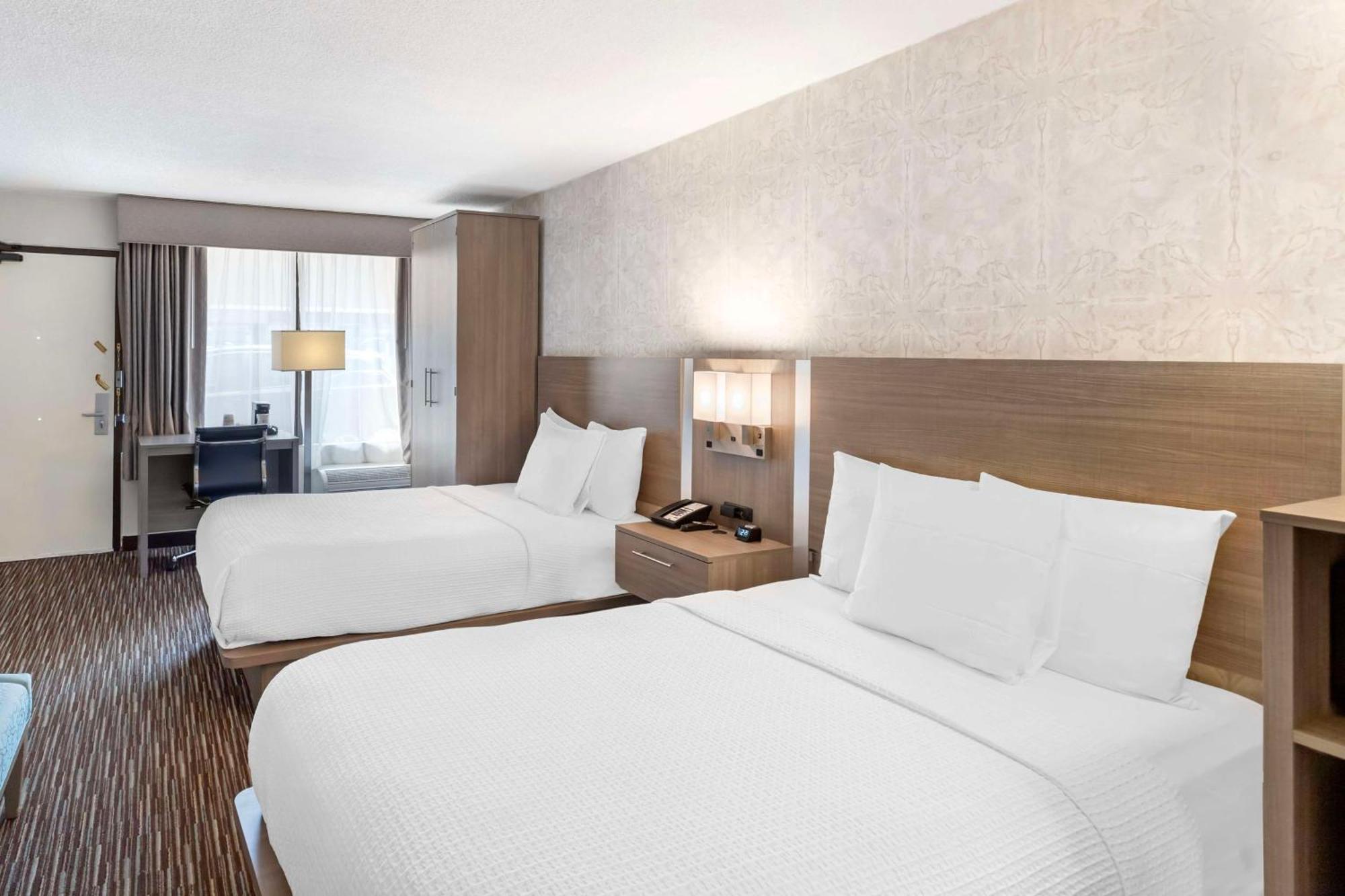 Best Western Mill River Manor Hotel